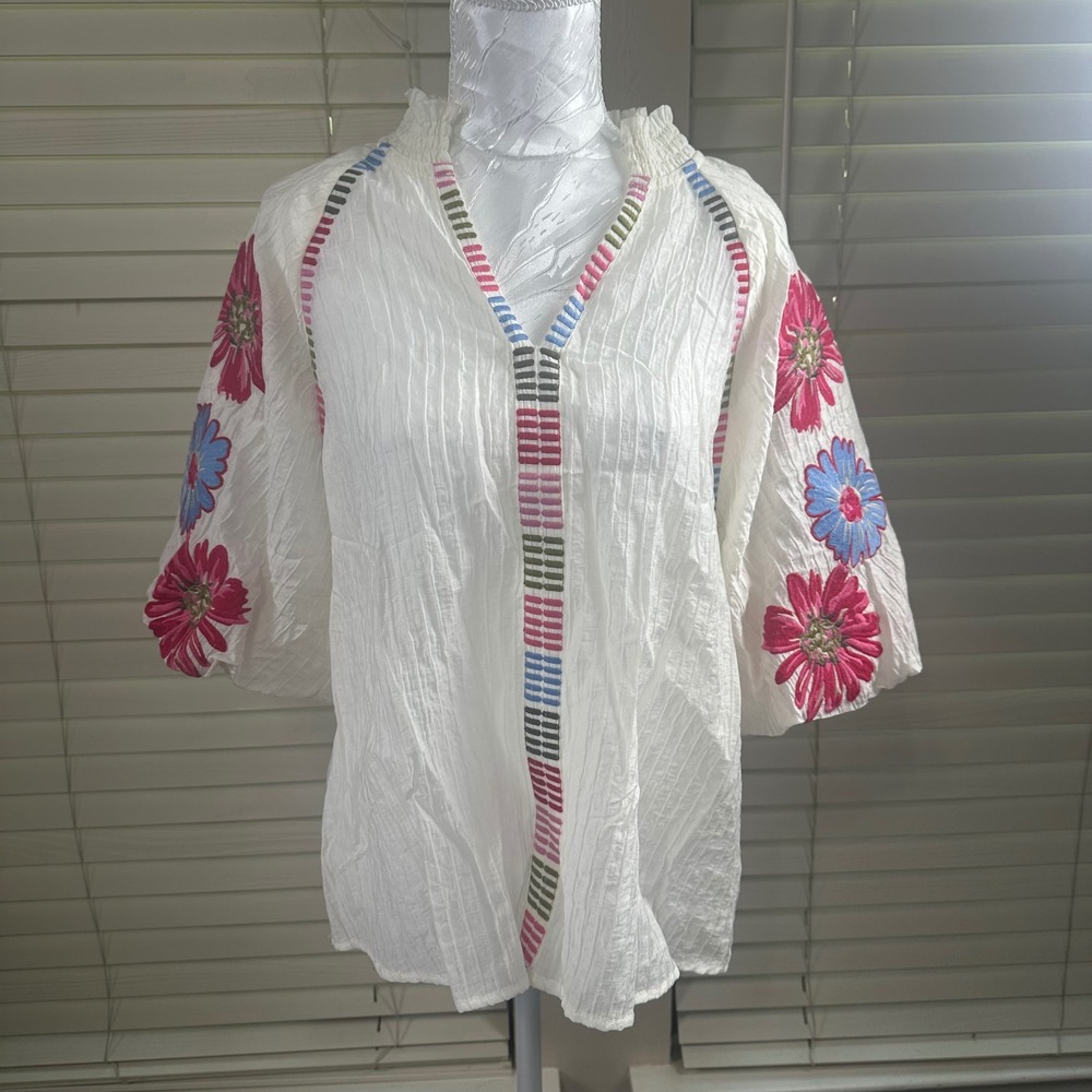 THML Embroidered Floral Blouse Womens Large White Pink Blue Boho Top Sz L